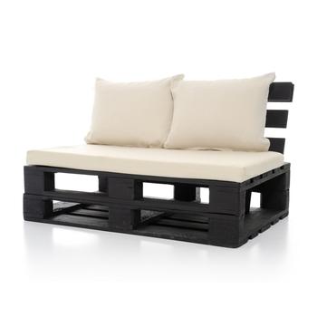 Кресло из паллет черного цвета с бежевыми подушками