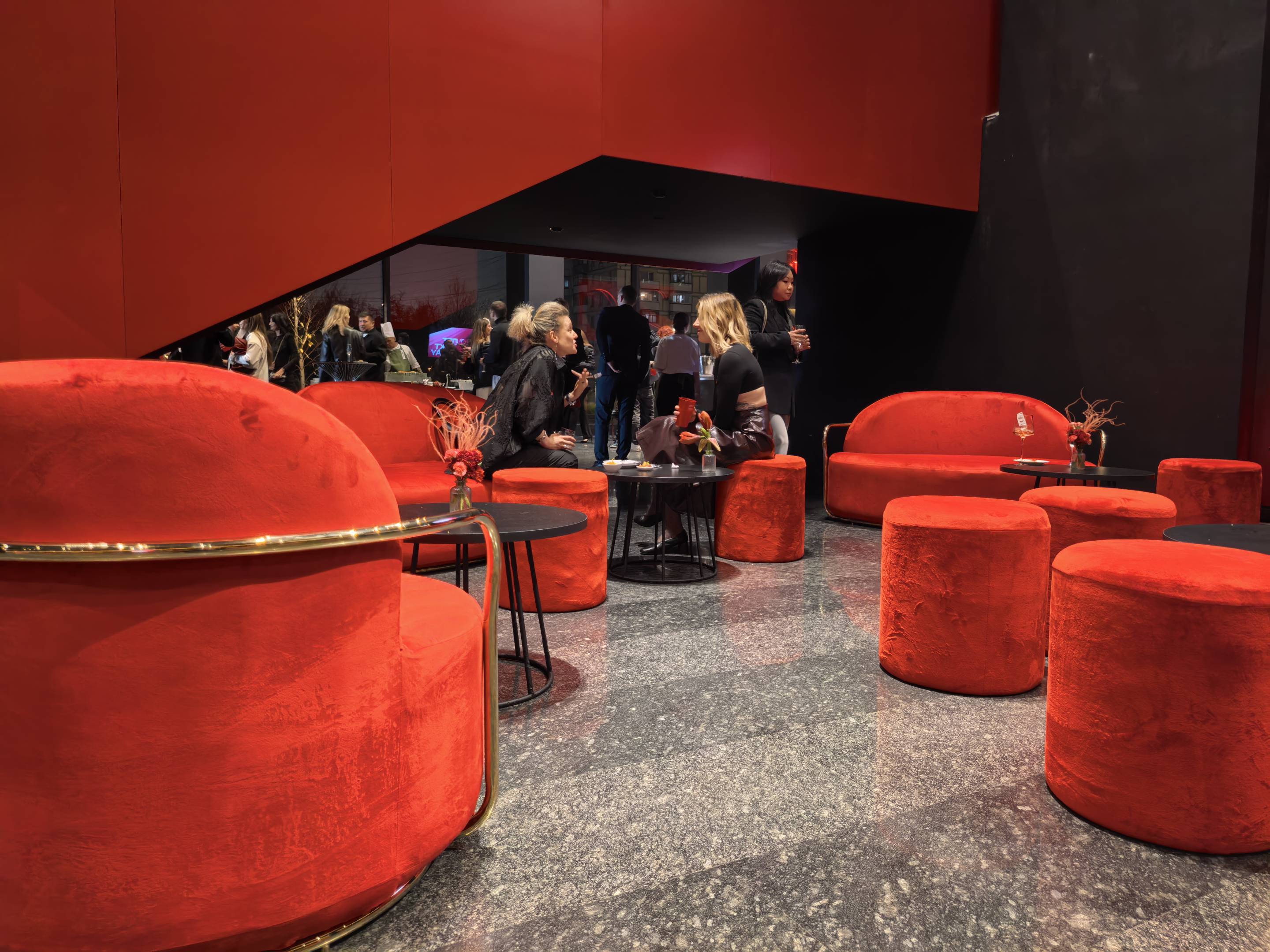 Как подобрать мебель под формат события